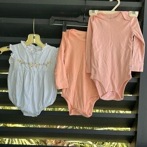 Honest Company Onesies (2) & The Oaks Apparel Bubble